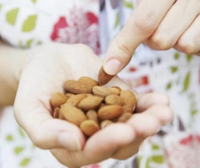 10 thay đổi dễ thấy nhờ ăn một nắm hạnh nhân trong một tuần